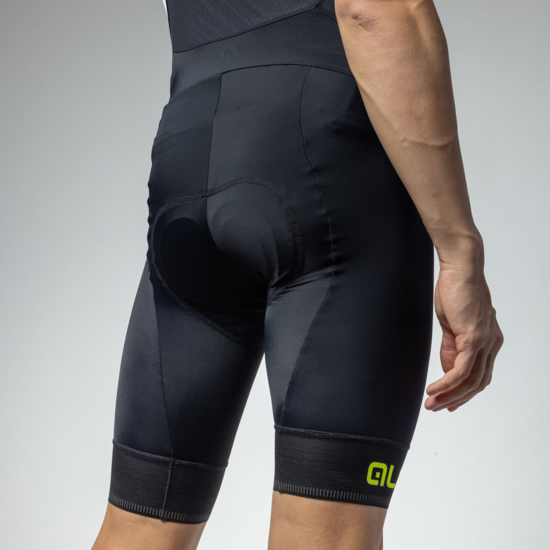 Shorts de verão com Alé Pragma Running Brace 2024