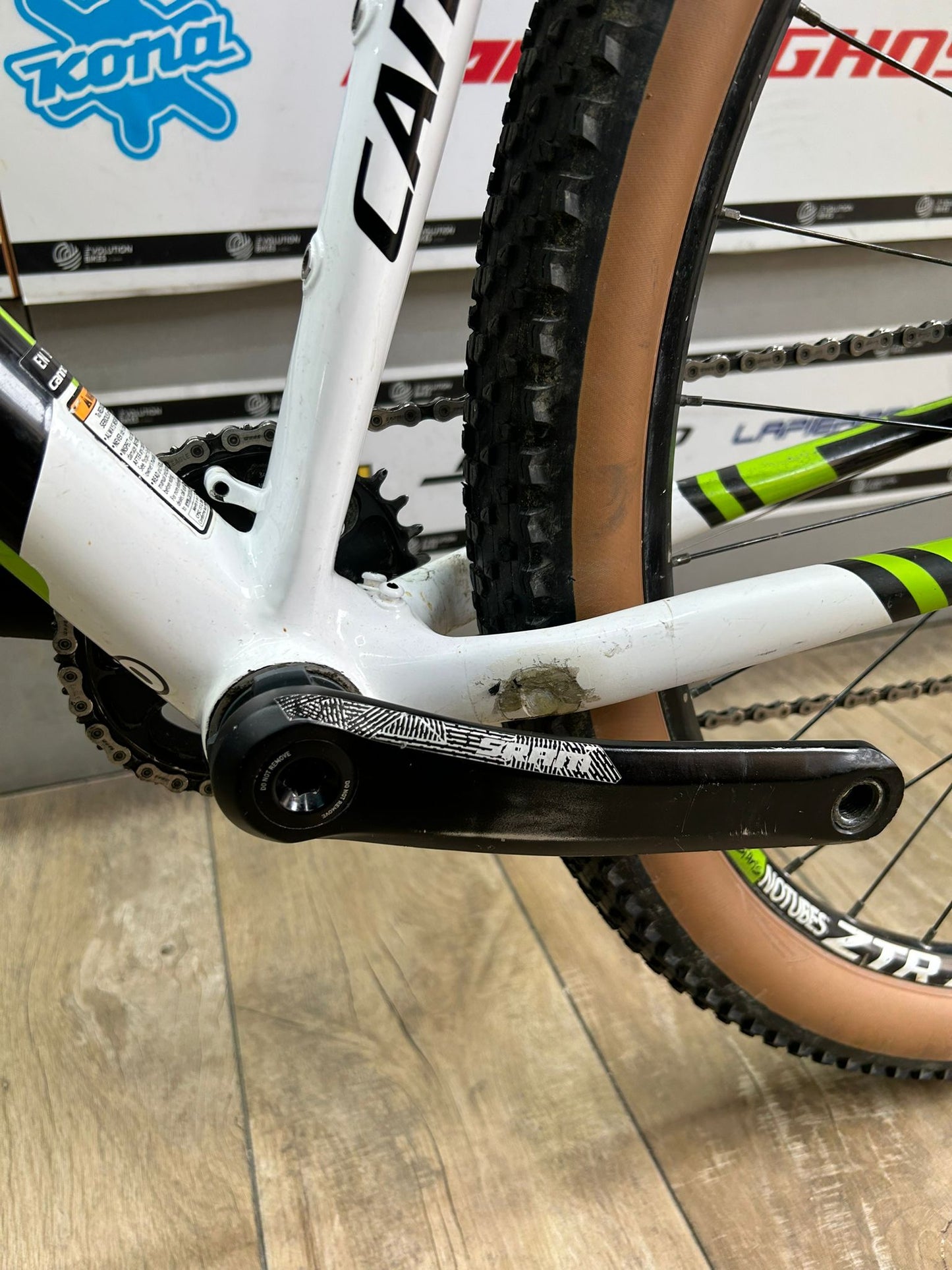 Cannondale F29 Tamanho da corrida de fábrica L - usado