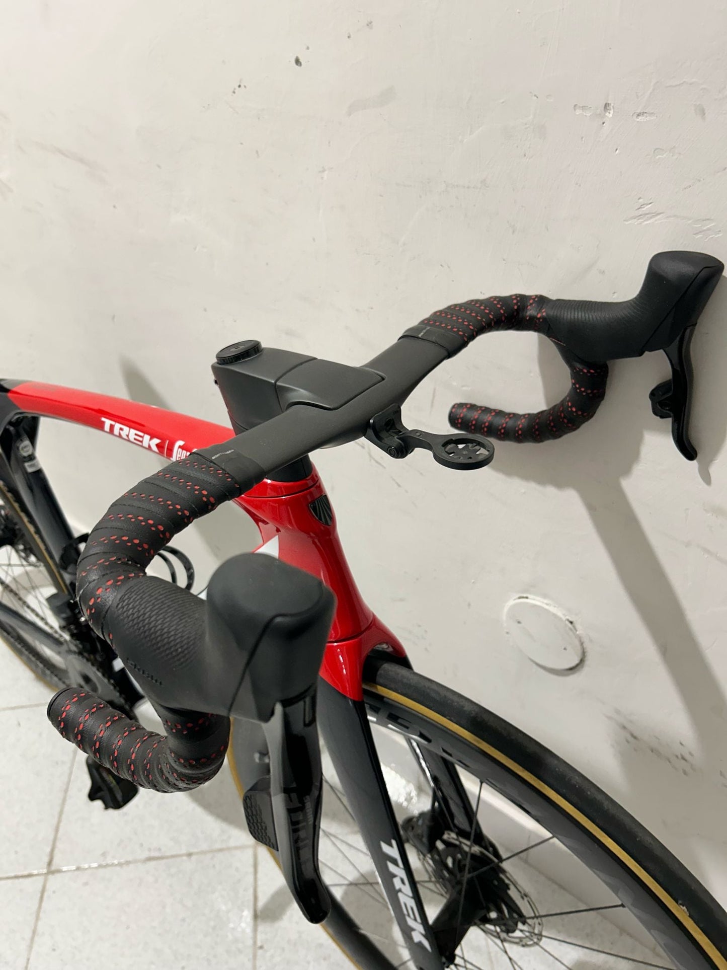 Trek Madone SLR 7 AXS Gen 6 Taglia 56 -  Usata